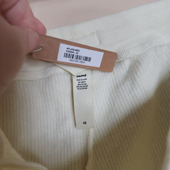 SKIMS Waffle Jogger Lounge Pants in Cream Size 4X - Picture 8 of 8
